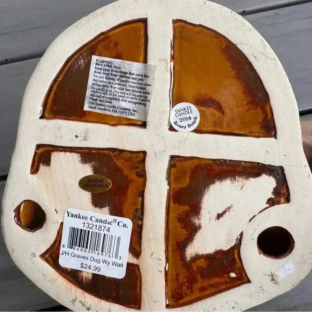 Yankee Candle Halloween Boney Bunch Graves Dug While You Wait Candle Holder 2014 - Picture 4 of 4